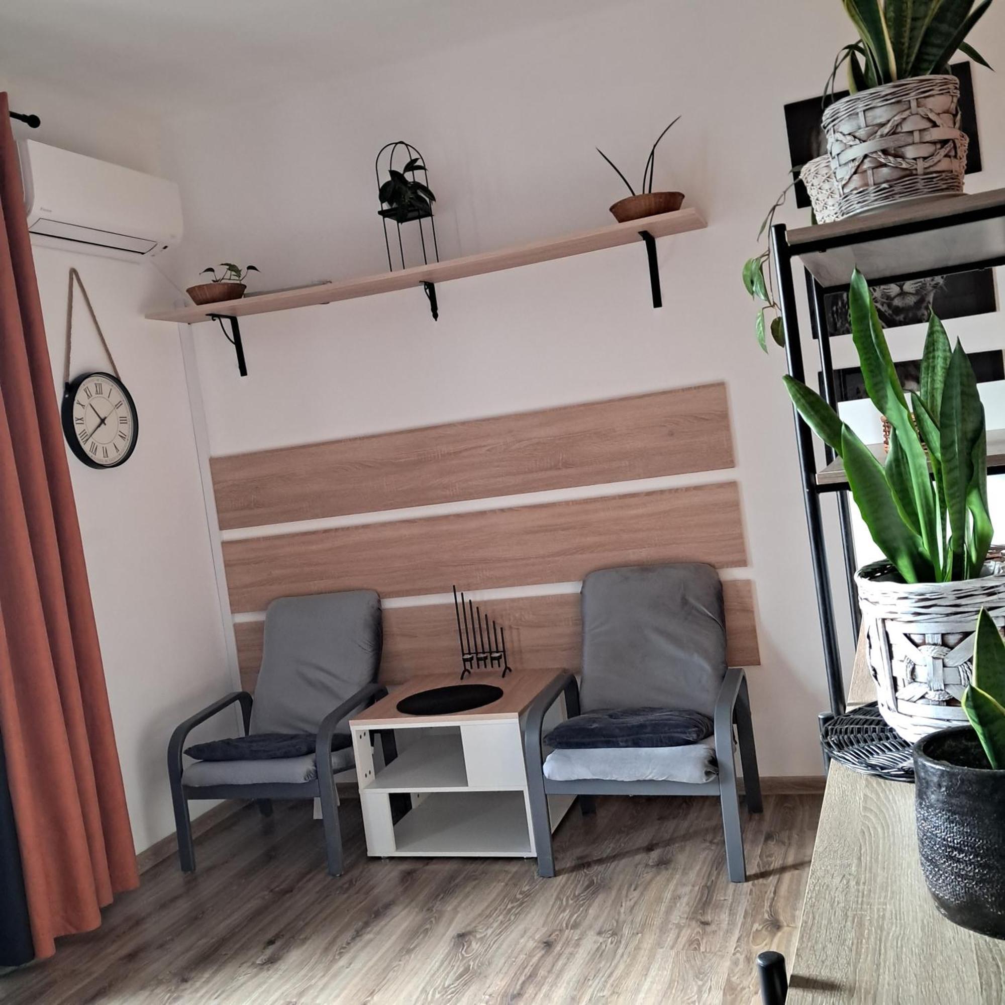 Le Apartment *